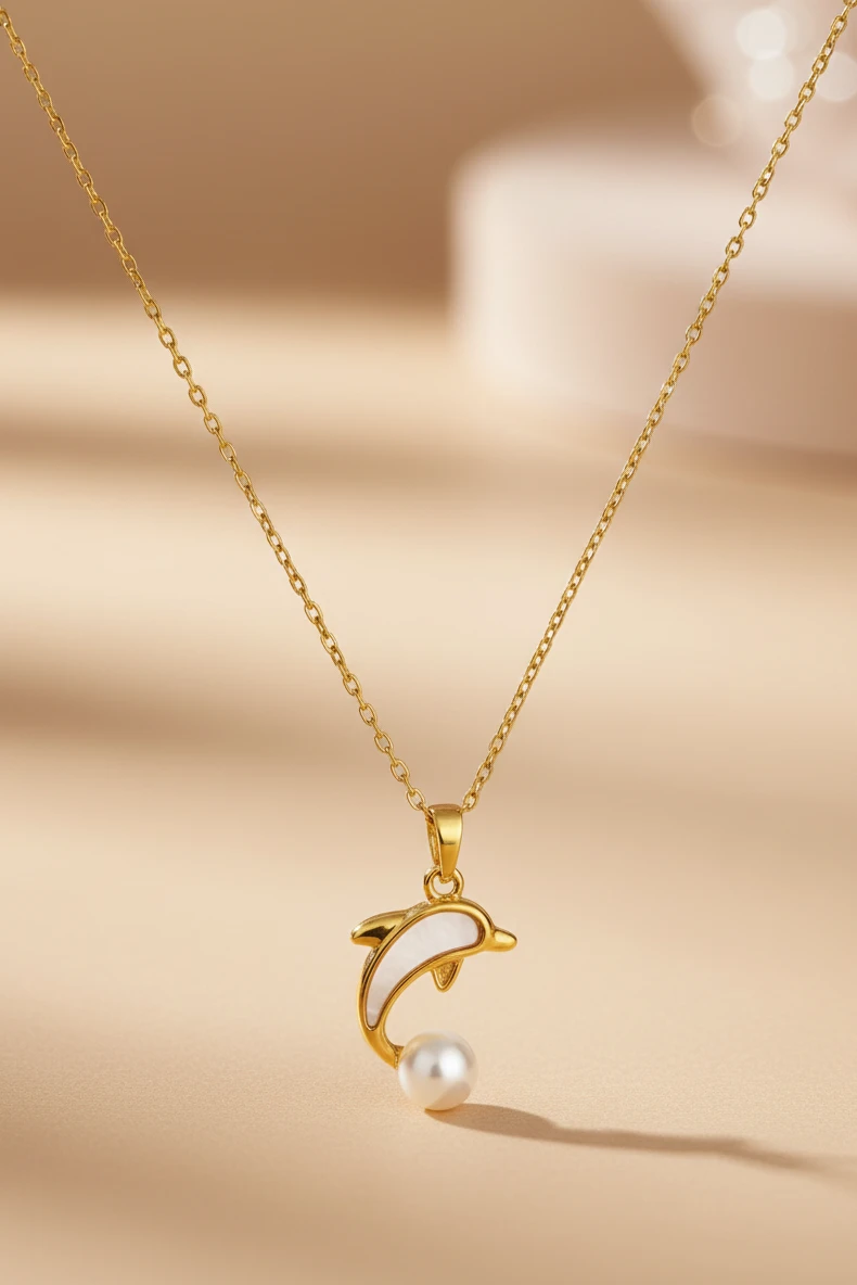 COLLAR CON DIJE DE DELFIN